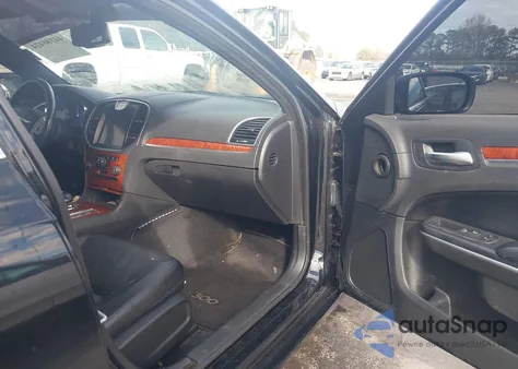 2013 Chrysler 300 Motown из США, поврежденный, VIN 2C3CCAAG7DH520739